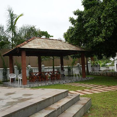 Tamarind Heritage Holiday Home Angamali Buitenkant foto