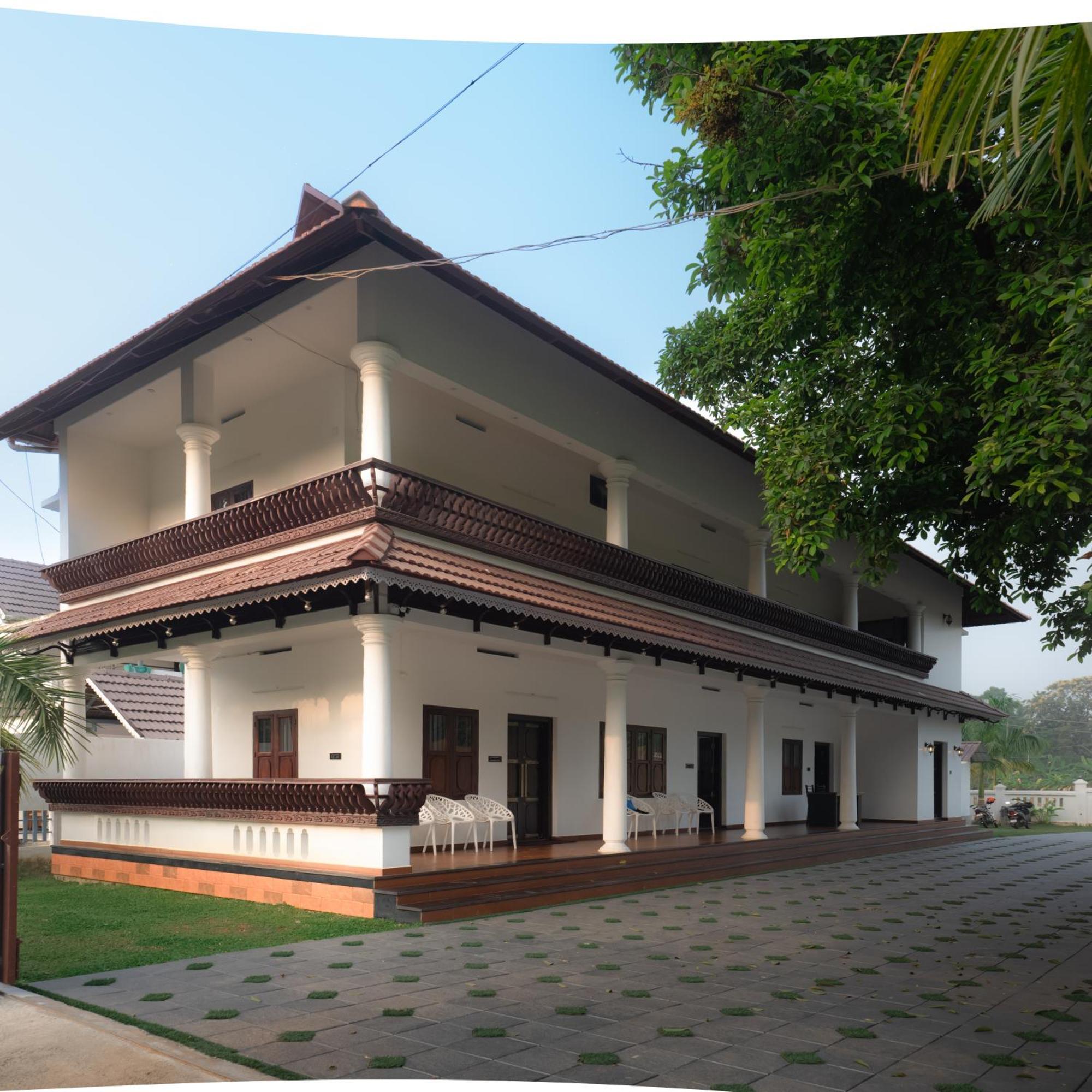 Tamarind Heritage Holiday Home Angamali Buitenkant foto