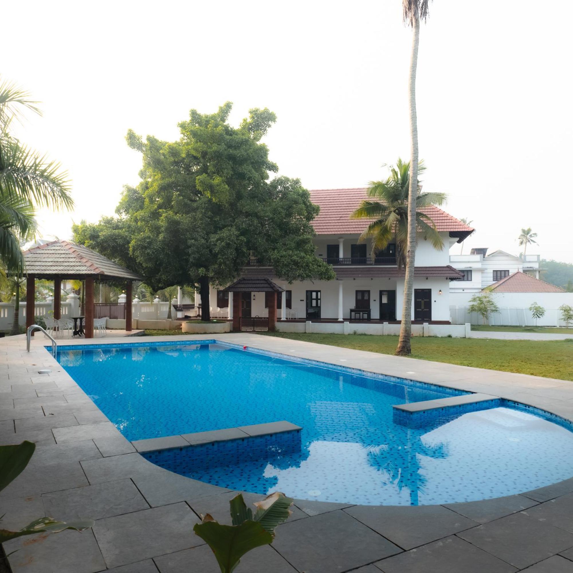 Tamarind Heritage Holiday Home Angamali Buitenkant foto