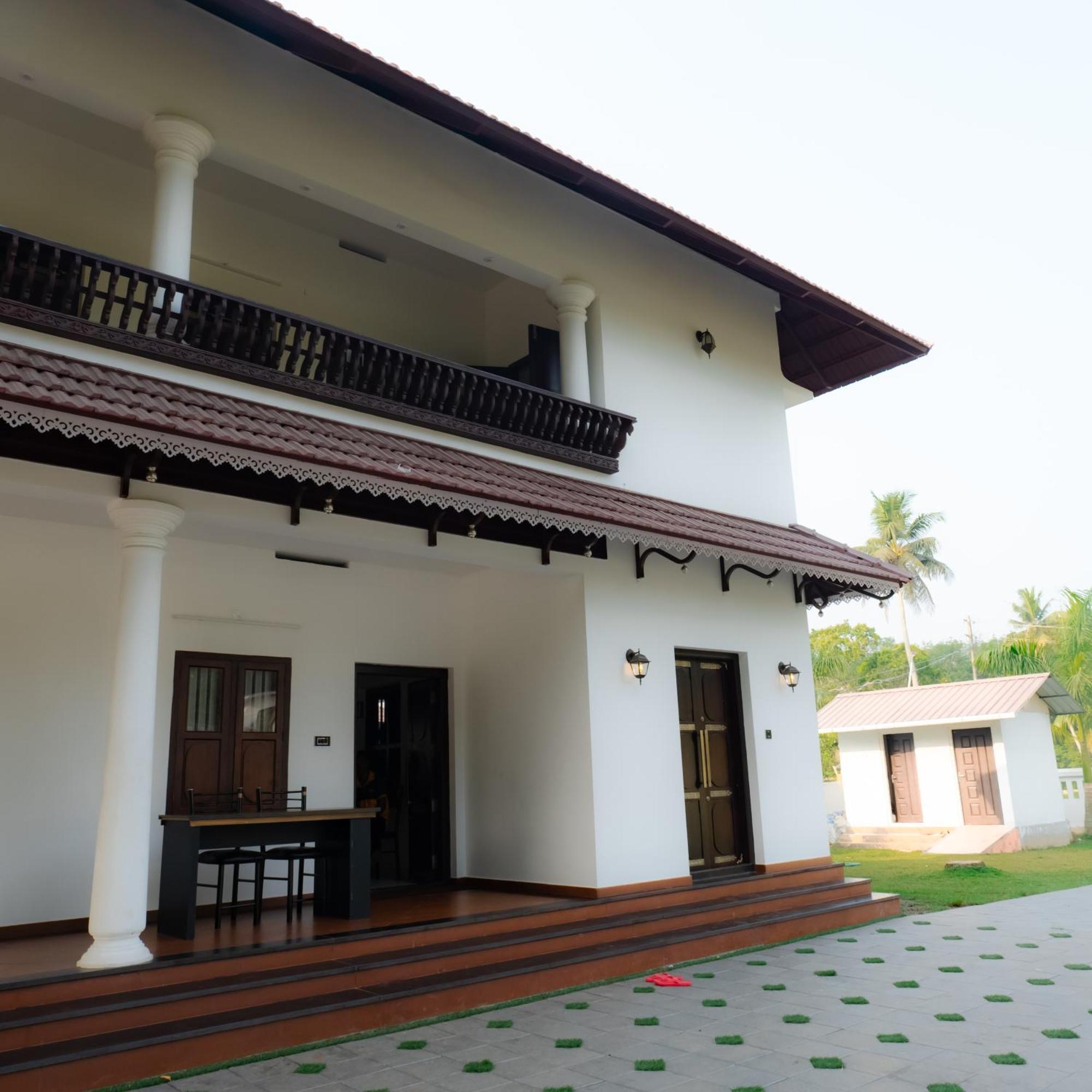 Tamarind Heritage Holiday Home Angamali Buitenkant foto